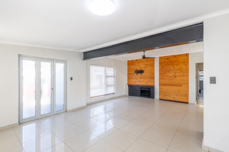To Let 3 Bedroom Property for Rent in Zoo Park Western Cape